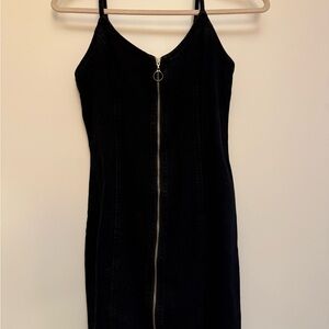 Elegant Black Zipper Dress